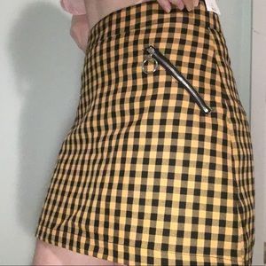 Forever 21 black and yellow checkered skirt